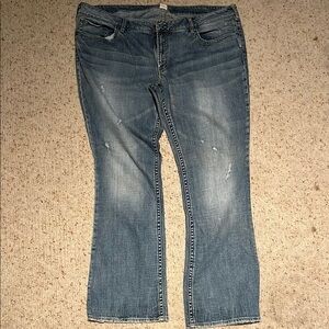 Silver Jeans Blue Boot Cut Denim with Vintage Appeal